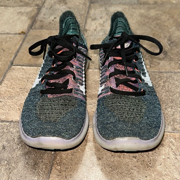 Nike Size 10 - Picture 3 of 7